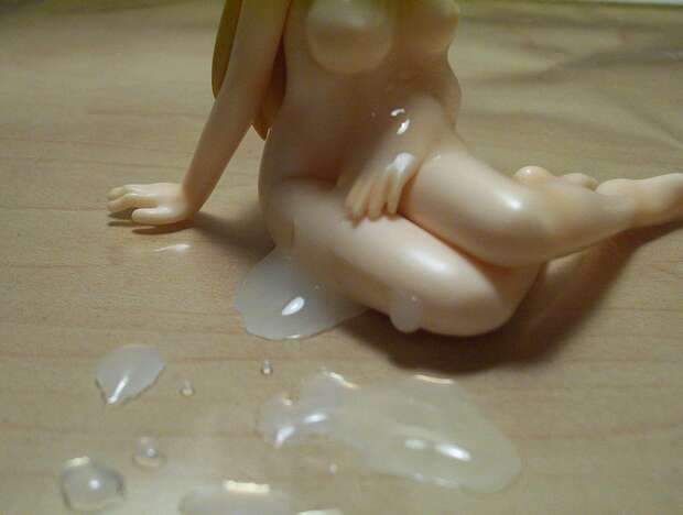 Yuri Sakazaki's King of Fighters Dominance vs Aya Toujou's Ichigo 100 Innocence: A Hentai Showdown - pic 1